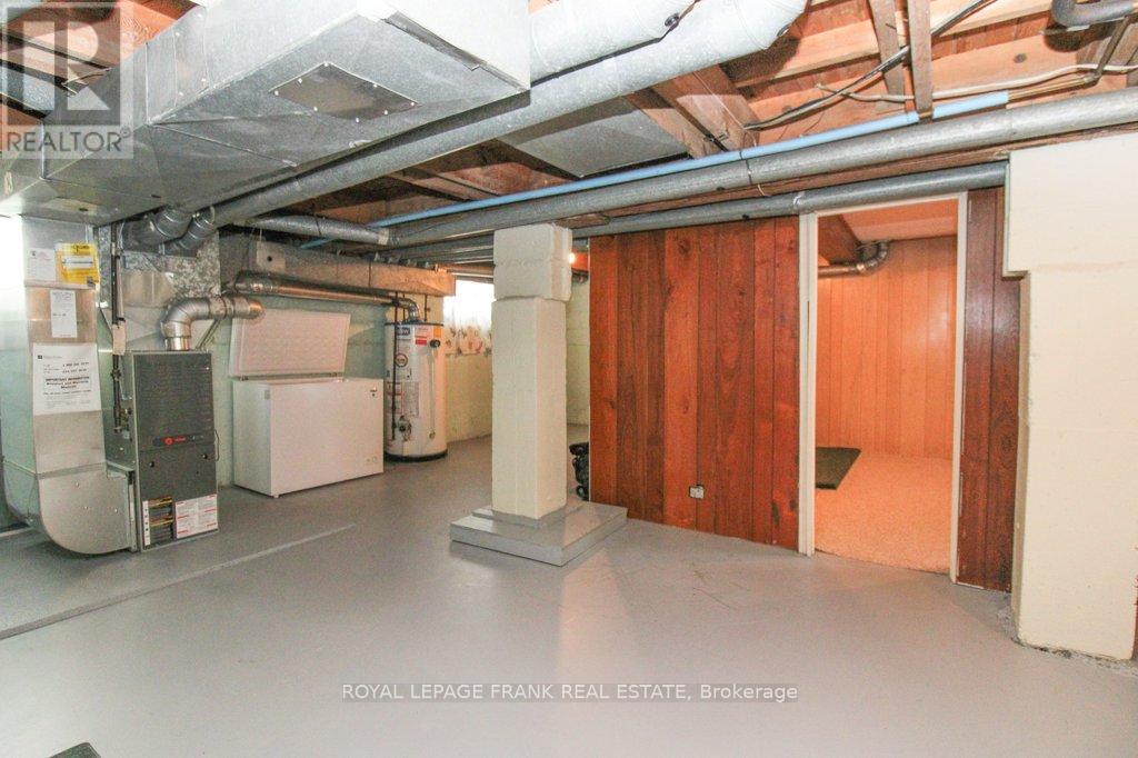 512 Glengarry Avenue, Peterborough (Northcrest Ward 5), Ontario  K9H 4Y4 - Photo 27 - X12529792