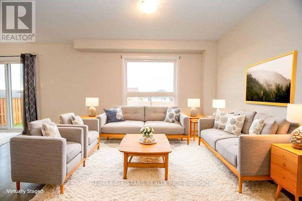 44 Carew Boulevard, Kawartha Lakes (Lindsay), Ontario  K9V 4R1 - Photo 11 - X12529870