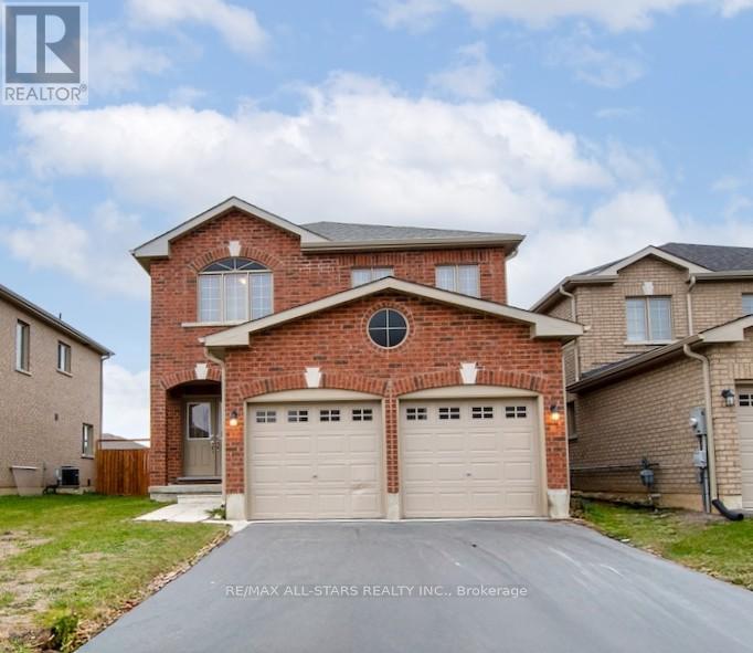 44 Carew Boulevard, Kawartha Lakes (Lindsay), Ontario  K9V 4R1 - Photo 2 - X12529870