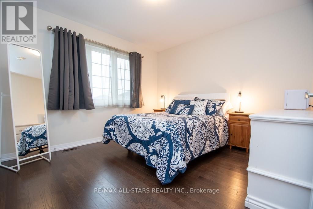 44 Carew Boulevard, Kawartha Lakes (Lindsay), Ontario  K9V 4R1 - Photo 28 - X12529870