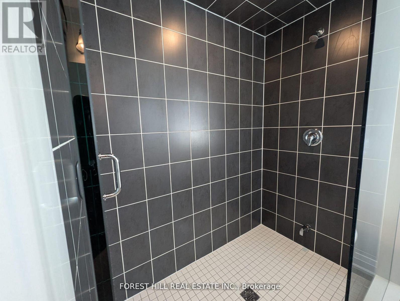 146 St Joseph Road, Kawartha Lakes (Lindsay), Ontario  K9V 0R8 - Photo 27 - X12531054