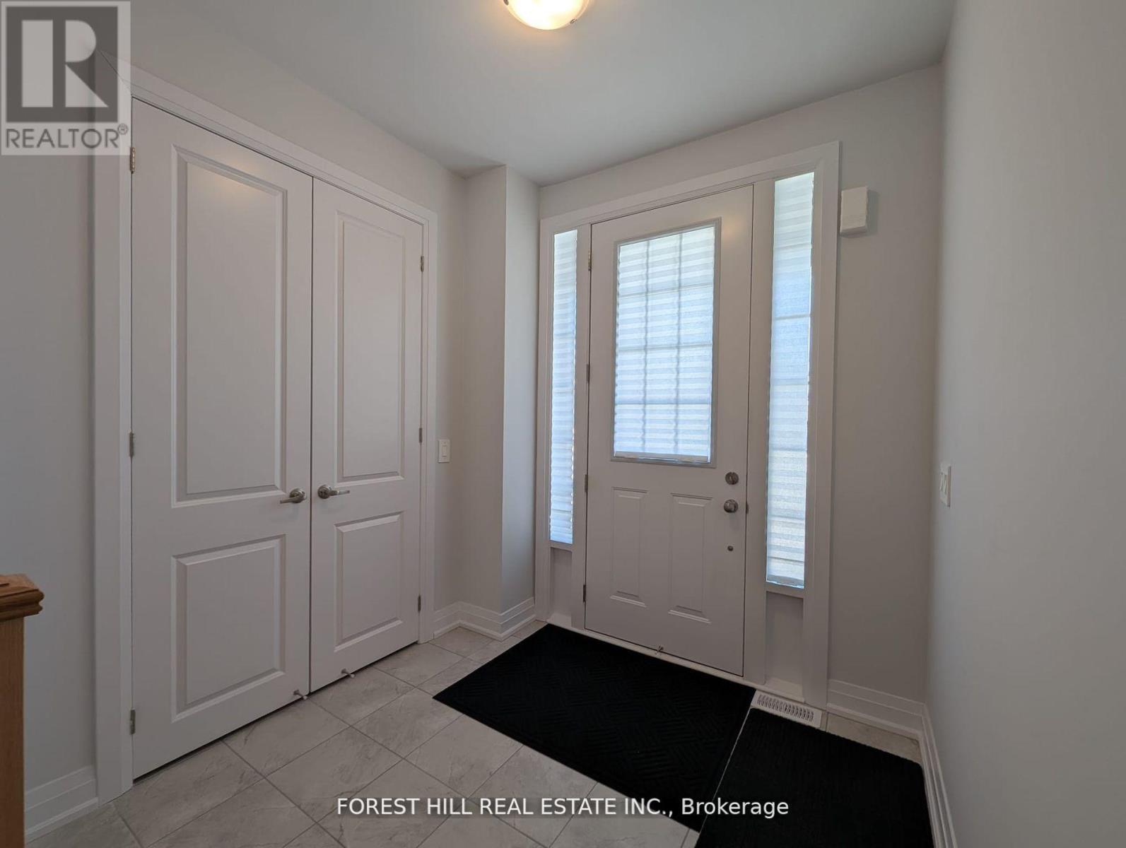 146 St Joseph Road, Kawartha Lakes (Lindsay), Ontario  K9V 0R8 - Photo 8 - X12531054