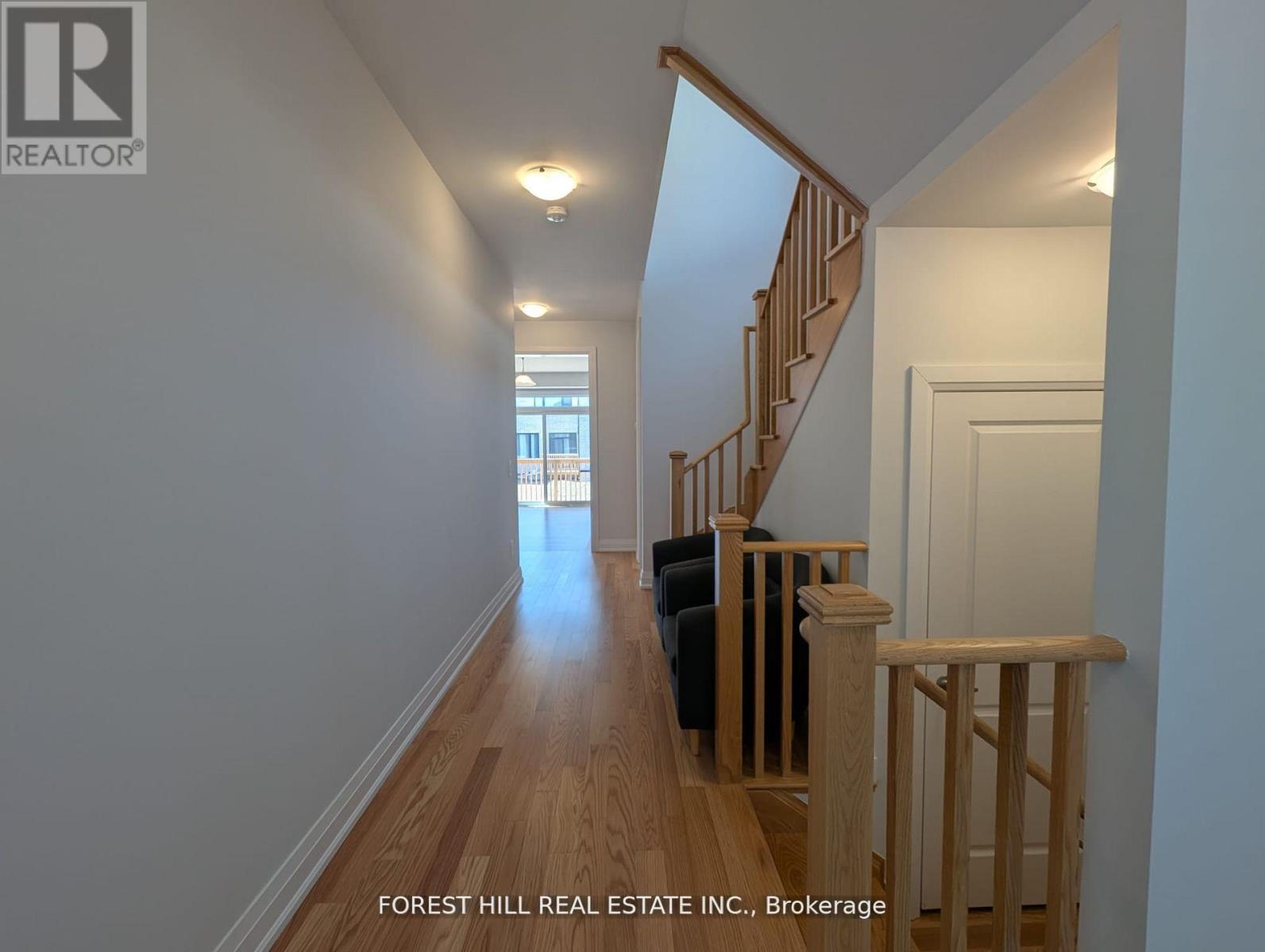 146 St Joseph Road, Kawartha Lakes (Lindsay), Ontario  K9V 0R8 - Photo 9 - X12531054