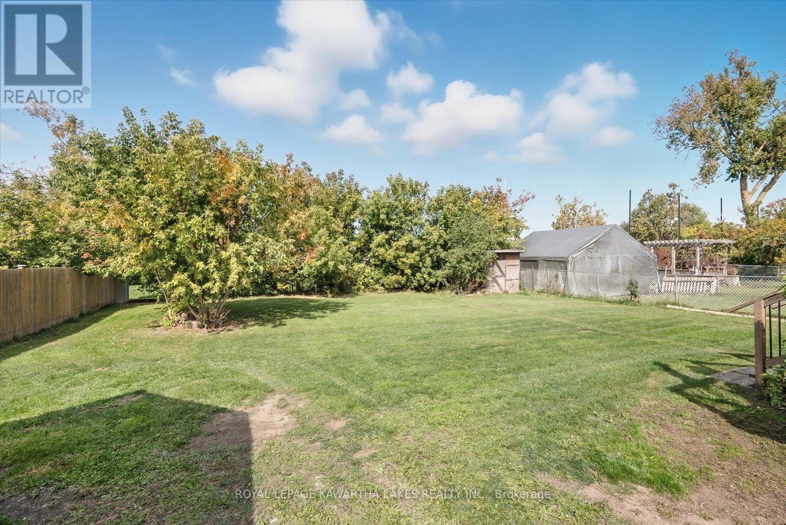 18 Mary Street W, Kawartha Lakes (Lindsay), Ontario  K9V 2N4 - Photo 38 - X12531882