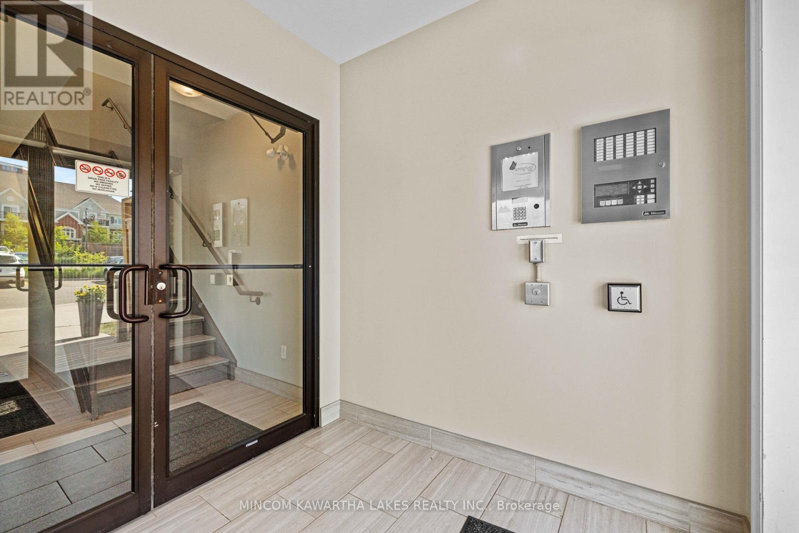 105 - 910 Wentworth Street, Peterborough (Otonabee Ward 1), Ontario  K9J 8R8 - Photo 9 - X12531920