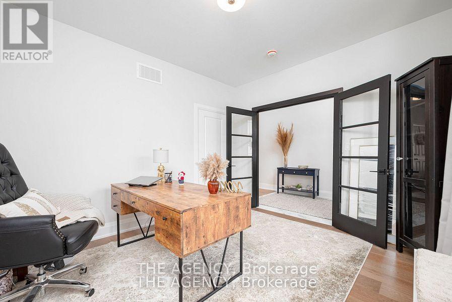 425 Melling Avenue, Peterborough (Northcrest Ward 5), Ontario  K9H 0J2 - Photo 16 - X12531876