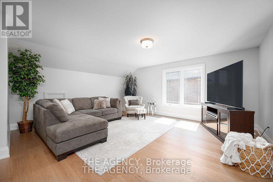 425 Melling Avenue, Peterborough (Northcrest Ward 5), Ontario  K9H 0J2 - Photo 34 - X12531876