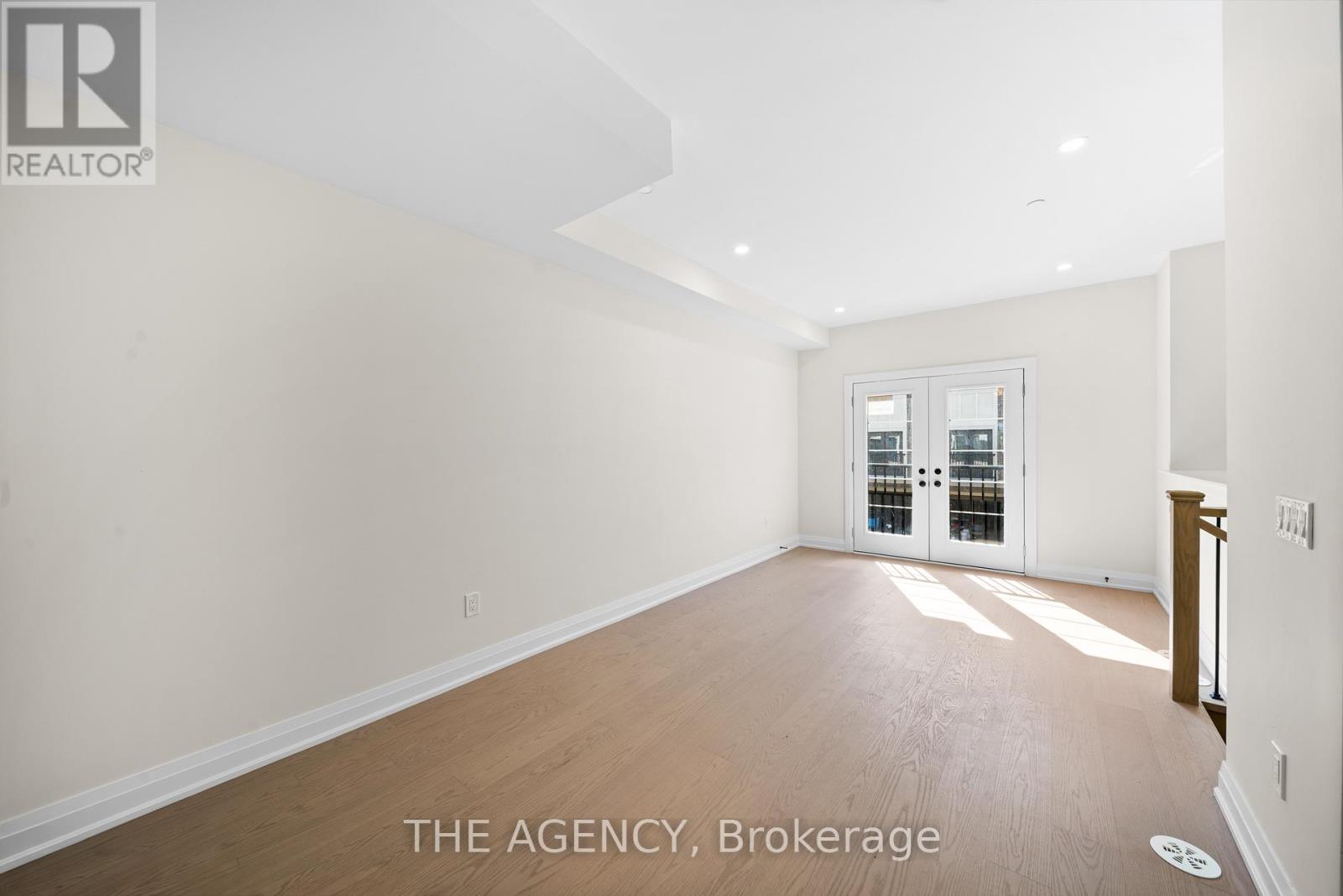 25 - 22 Marret Lane, Clarington (Newcastle), Ontario  L1B 1J2 - Photo 6 - E12532194