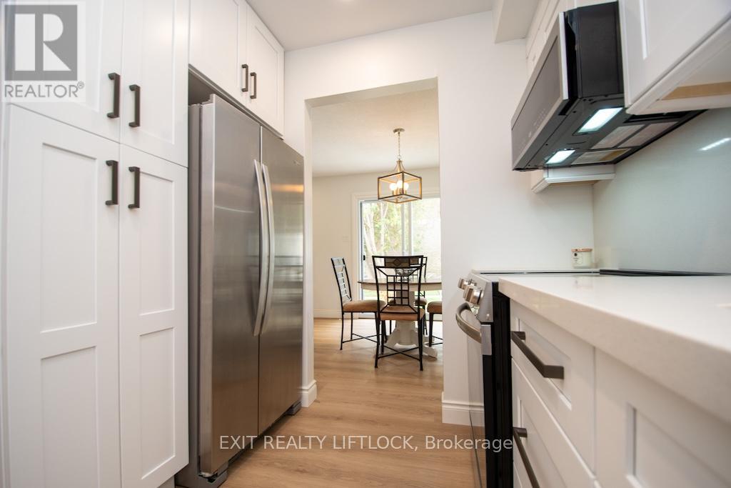 12 - 740 Chamberlain Street, Peterborough (Otonabee Ward 1), Ontario  K9J 4M3 - Photo 16 - X12532252