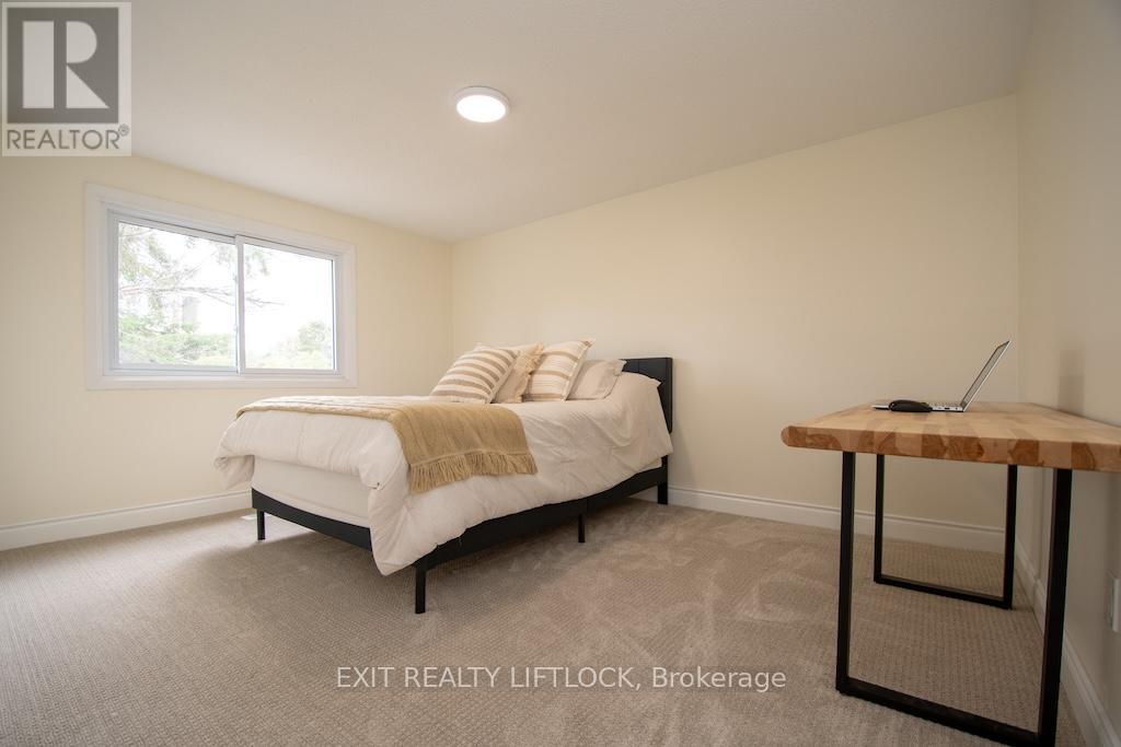 12 - 740 Chamberlain Street, Peterborough (Otonabee Ward 1), Ontario  K9J 4M3 - Photo 17 - X12532252