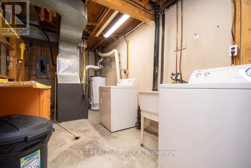 12 - 740 Chamberlain Street, Peterborough (Otonabee Ward 1), Ontario  K9J 4M3 - Photo 31 - X12532252