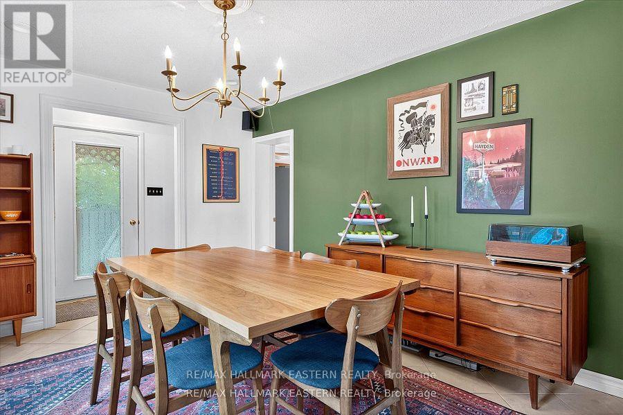 14 Alexander Avenue, Peterborough (Monaghan Ward 2), Ontario  K9J 6B4 - Photo 17 - X12532440