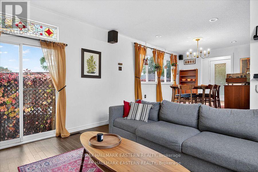 14 Alexander Avenue, Peterborough (Monaghan Ward 2), Ontario  K9J 6B4 - Photo 21 - X12532440