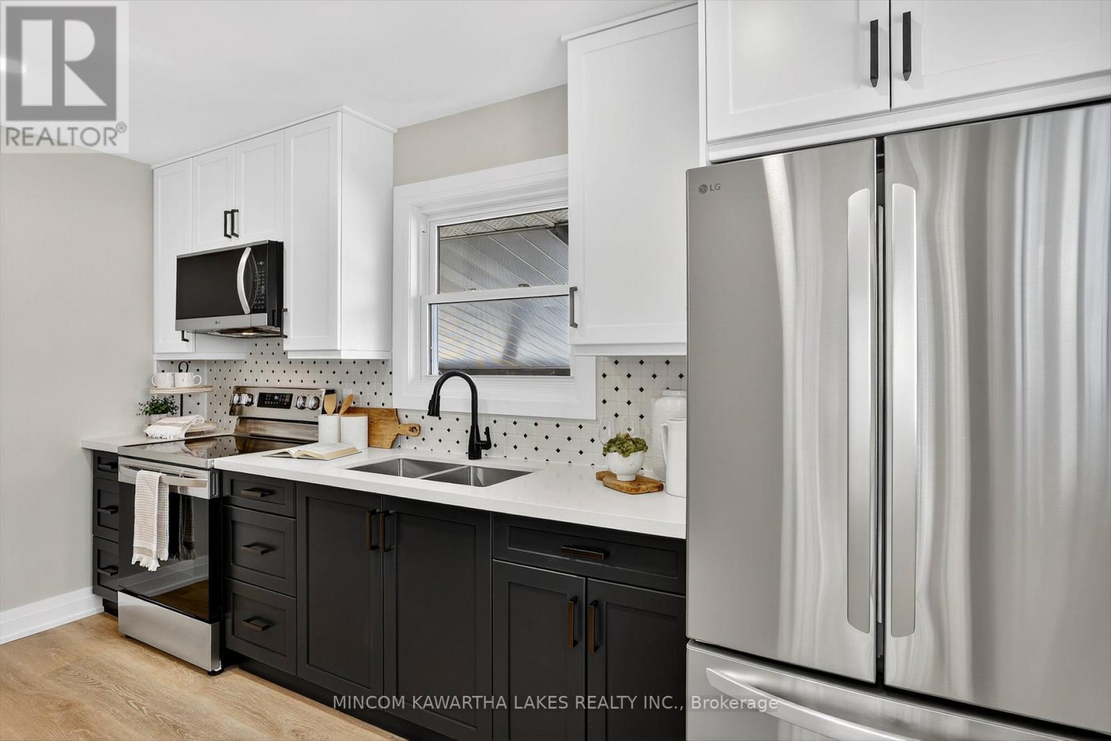 152 Langton Street, Peterborough (Northcrest Ward 5), Ontario  K9H 6K2 - Photo 11 - X12532646