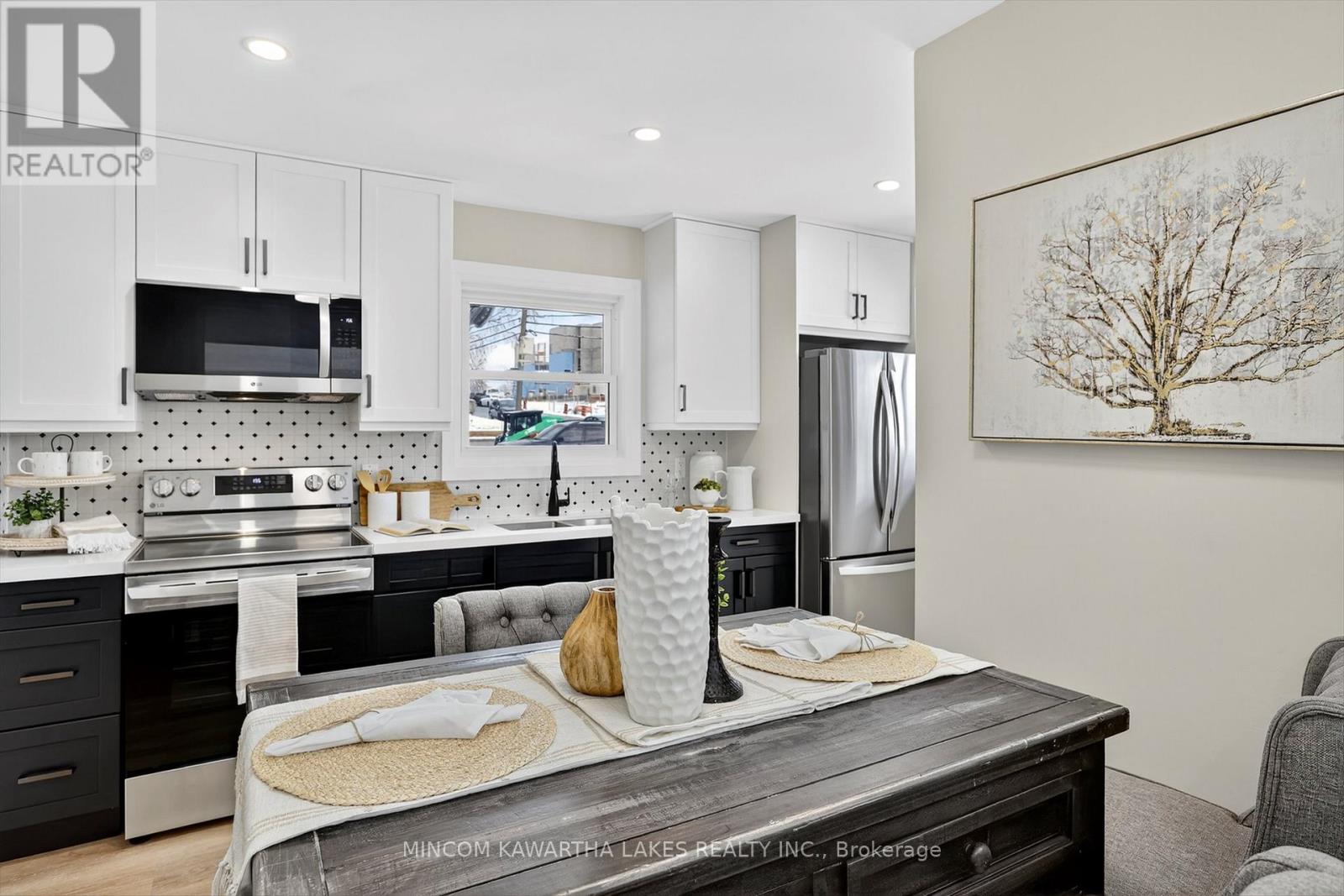 152 Langton Street, Peterborough (Northcrest Ward 5), Ontario  K9H 6K2 - Photo 17 - X12532646