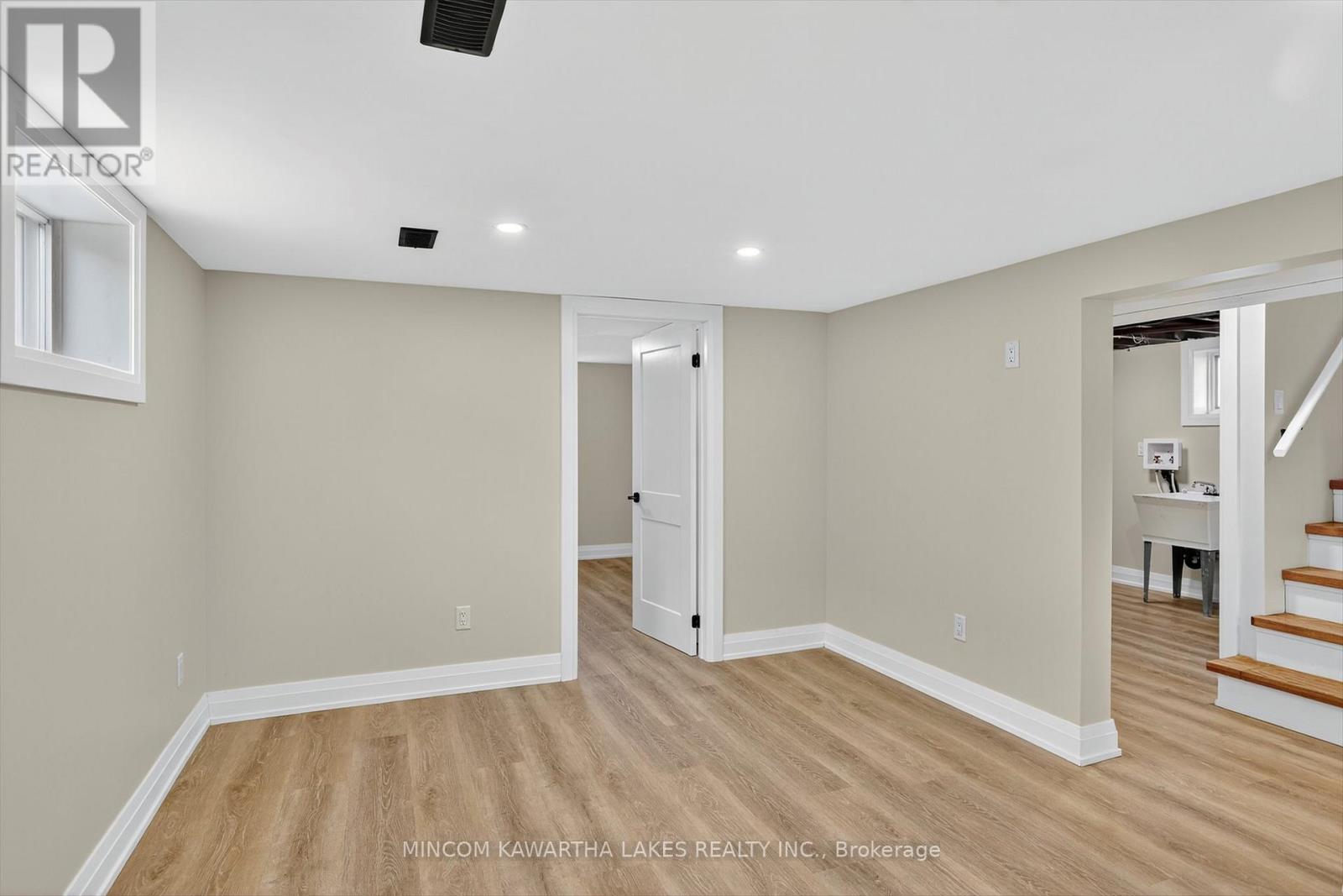 152 Langton Street, Peterborough (Northcrest Ward 5), Ontario  K9H 6K2 - Photo 36 - X12532646