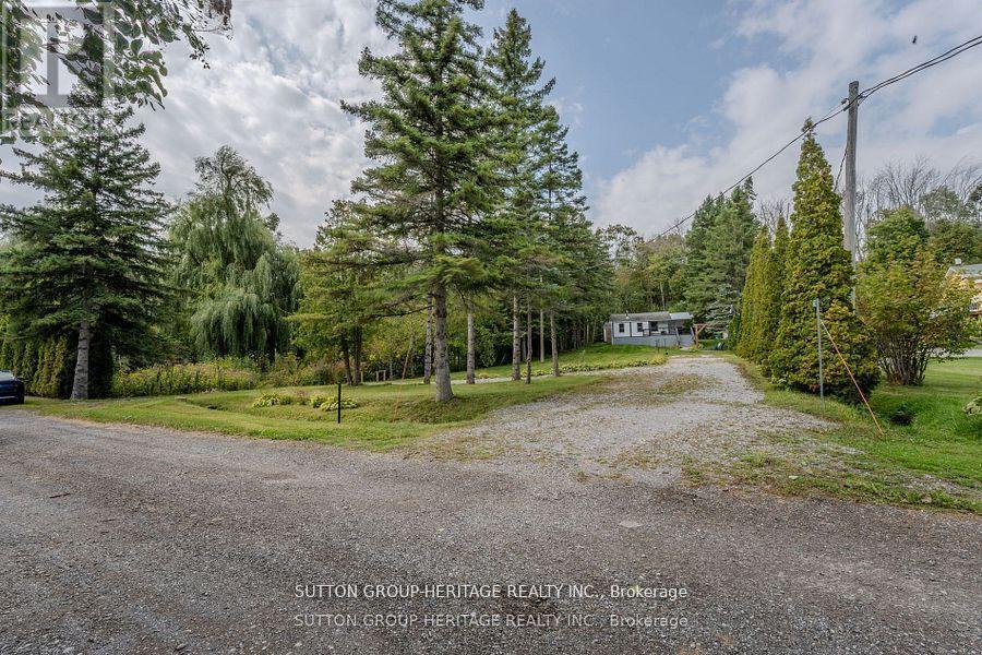 682 North Shore Drive E, Otonabee-South Monaghan, Ontario  K0L 1B0 - Photo 26 - X12532328