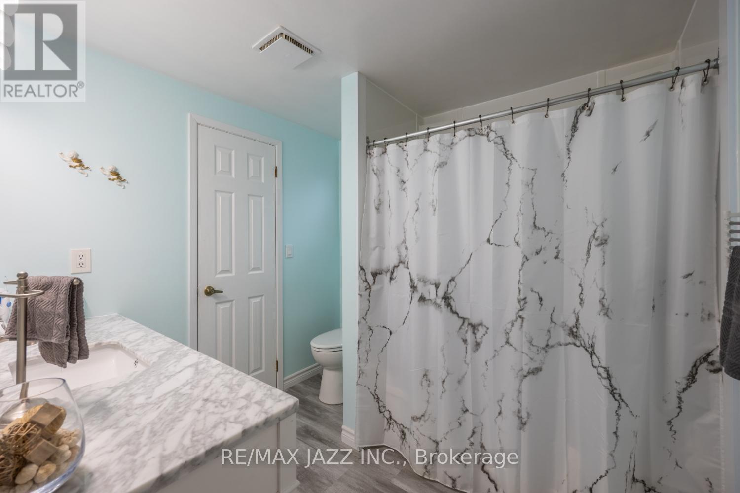 213 Wilmot Trail, Clarington (Bowmanville), Ontario  L1B 1A9 - Photo 10 - E12532854