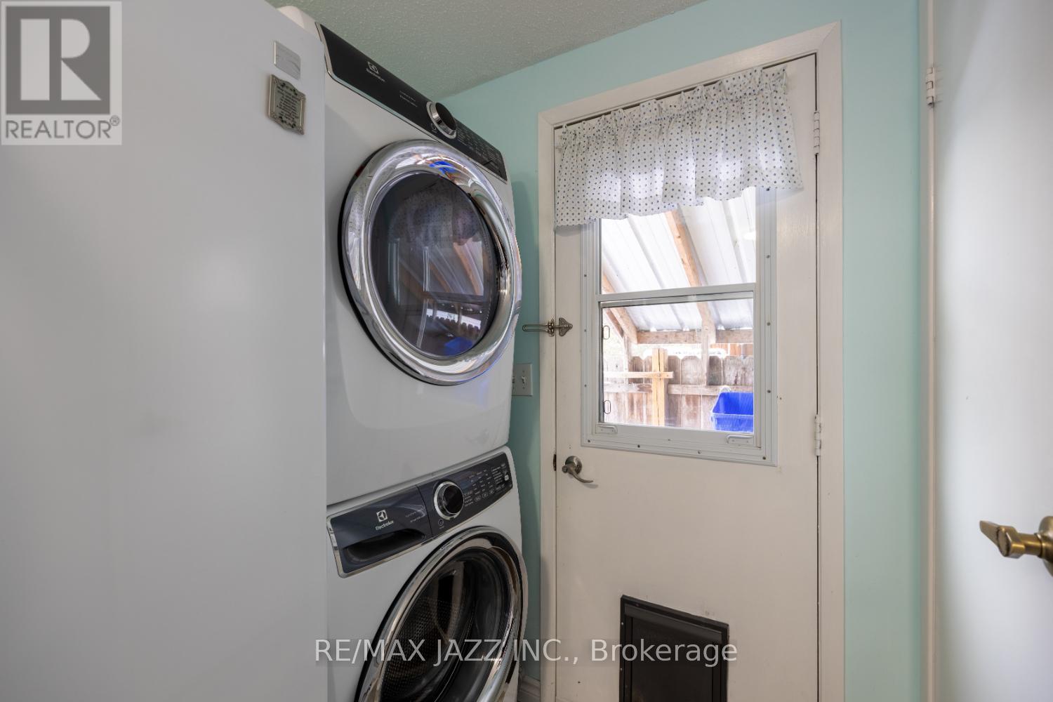 213 Wilmot Trail, Clarington (Bowmanville), Ontario  L1B 1A9 - Photo 8 - E12532854