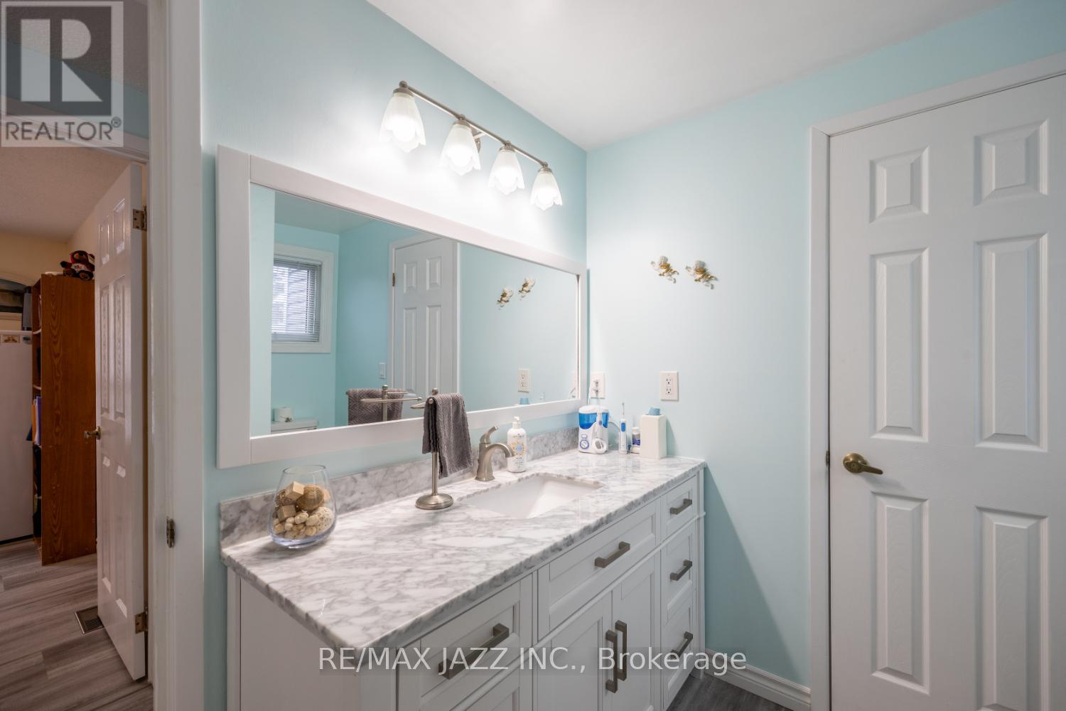 213 Wilmot Trail, Clarington (Bowmanville), Ontario  L1B 1A9 - Photo 9 - E12532854