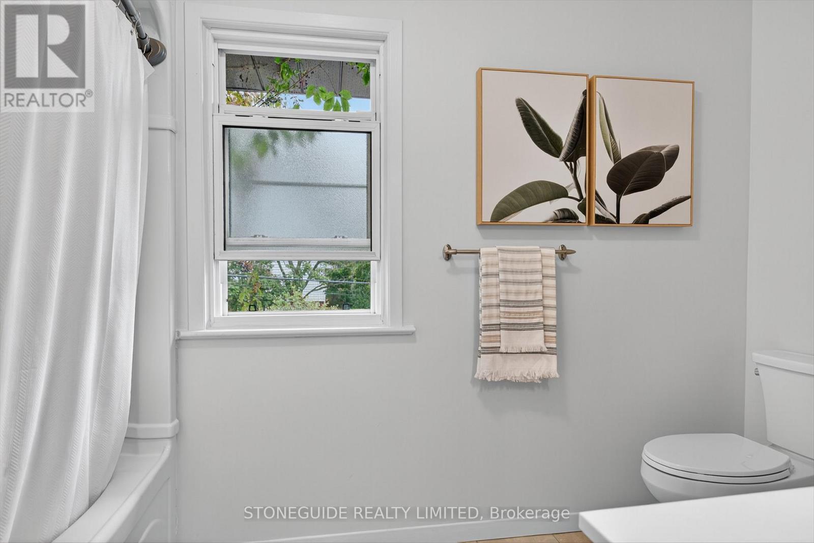 754 Hopkins Avenue, Peterborough (Town Ward 3), Ontario  K9J 4Y5 - Photo 25 - X12533000