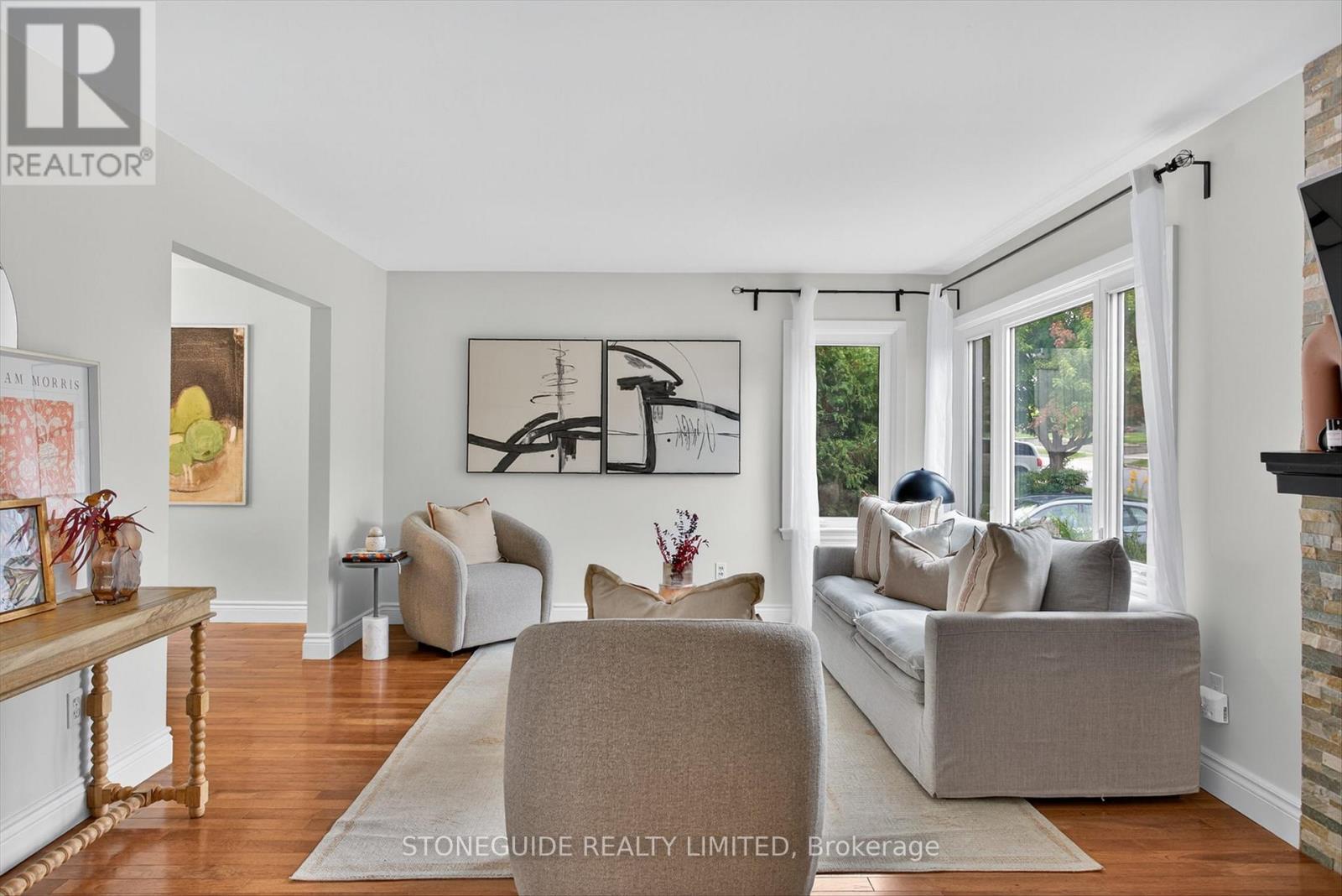 754 Hopkins Avenue, Peterborough (Town Ward 3), Ontario  K9J 4Y5 - Photo 6 - X12533000