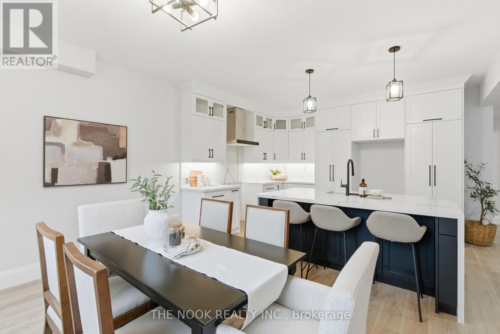 50 Russell Street E, Kawartha Lakes (Lindsay), Ontario  K9V 2A6 - Photo 20 - X12533052