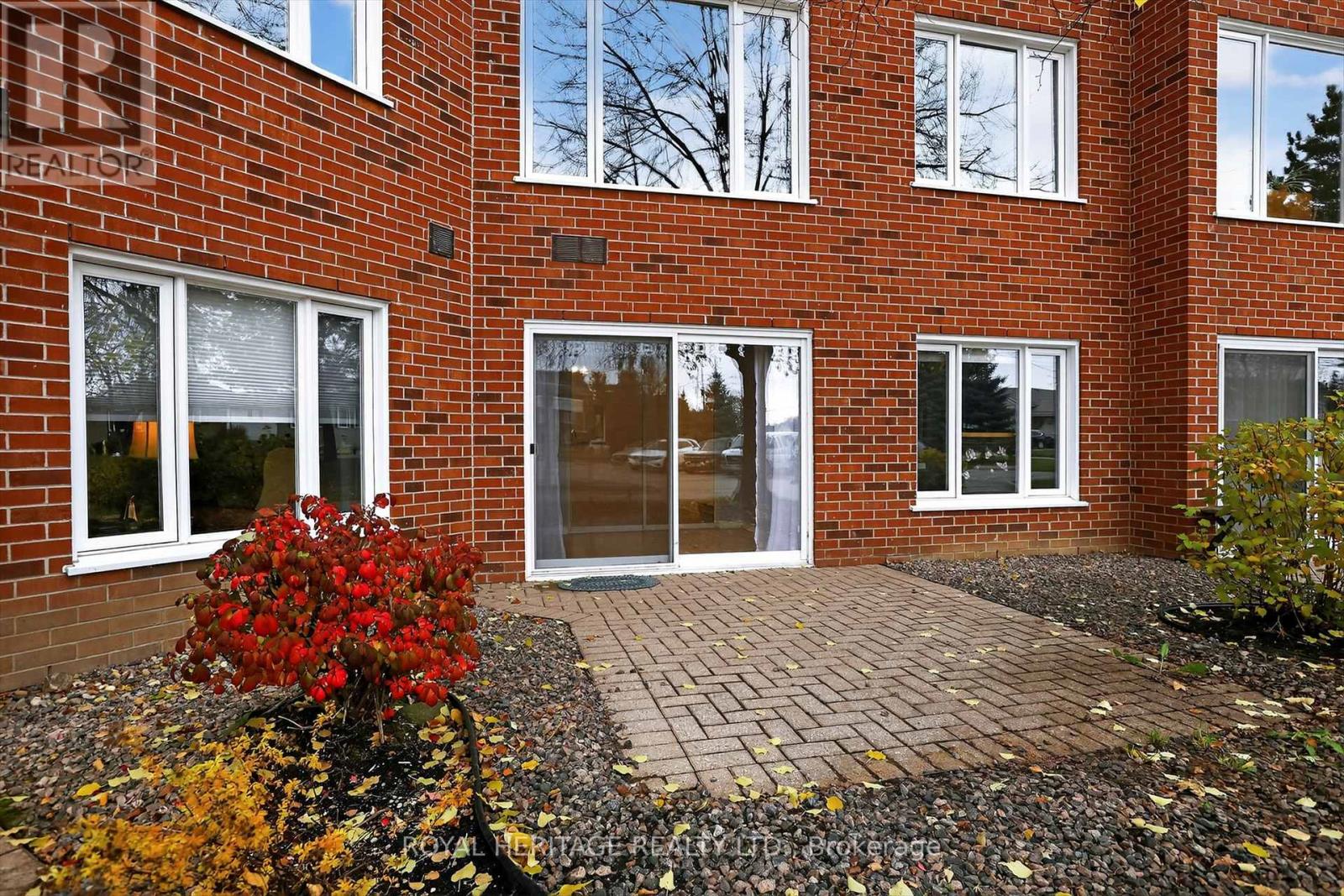 102 - 1 Heritage Way N, Kawartha Lakes (Lindsay), Ontario  K9V 5P9 - Photo 17 - X12532926