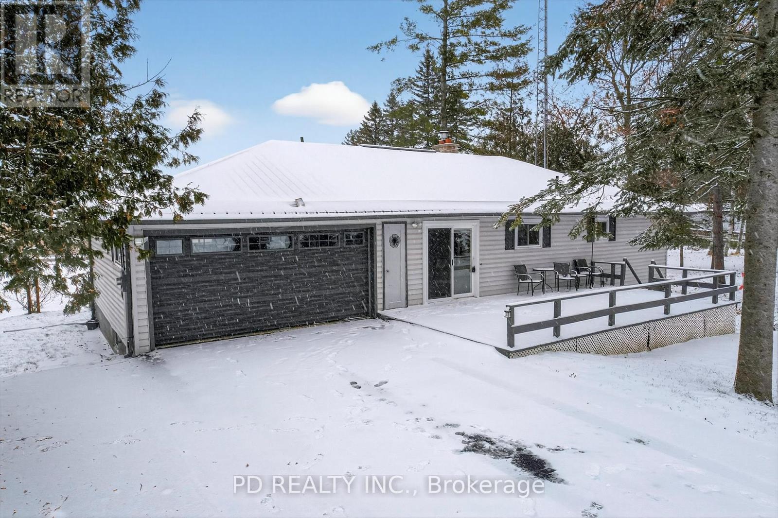 200 Charlore Park Drive, Kawartha Lakes (Omemee), Ontario  K0L 2W0 - Photo 43 - X12534030
