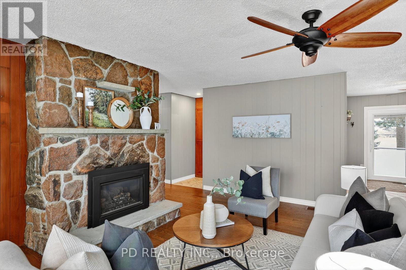 200 Charlore Park Drive, Kawartha Lakes (Omemee), Ontario  K0L 2W0 - Photo 9 - X12534030