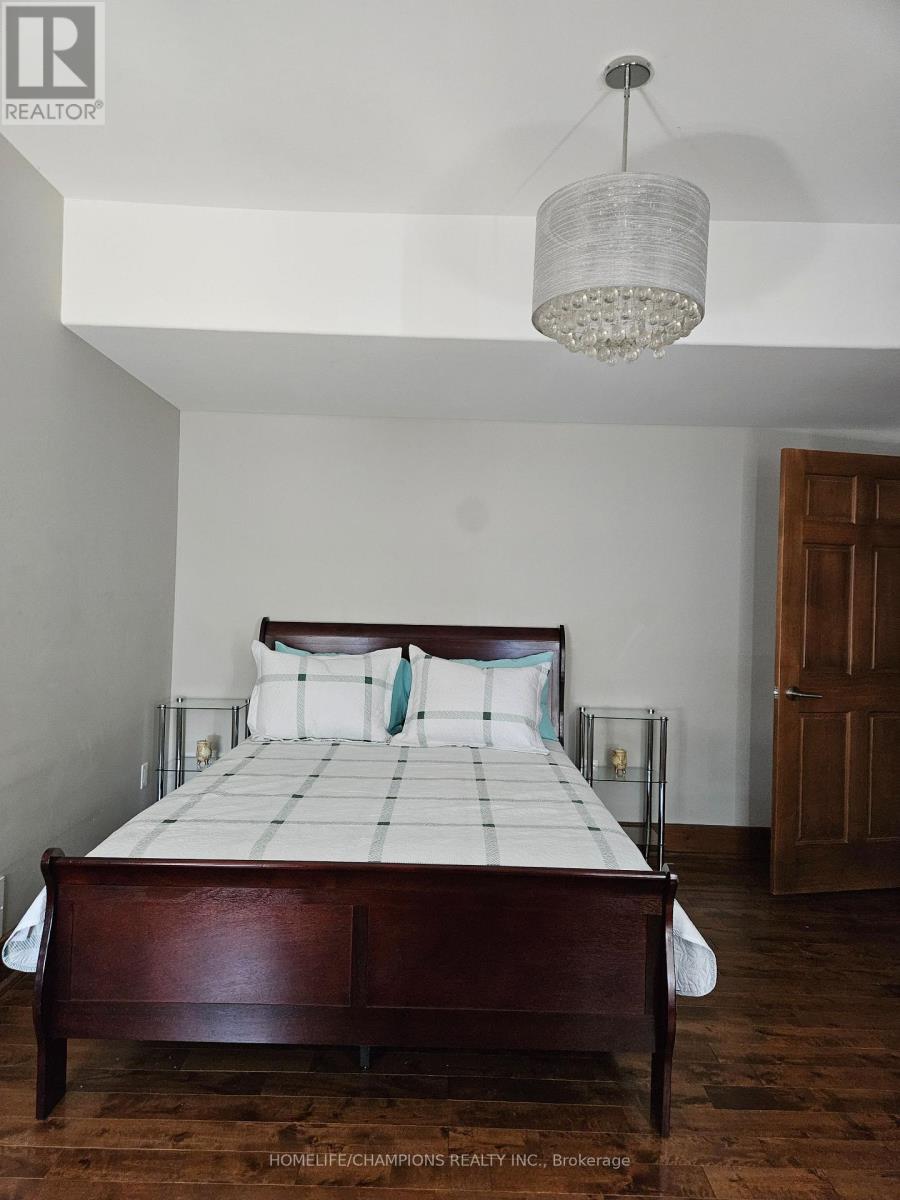 18 Bridge Street, Trent Hills (Campbellford), Ontario  K0L 1L0 - Photo 17 - X12533682