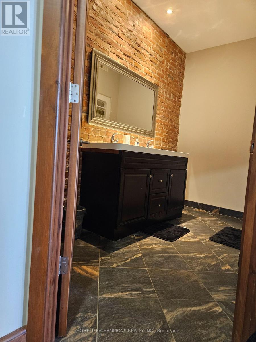 18 Bridge Street, Trent Hills (Campbellford), Ontario  K0L 1L0 - Photo 25 - X12533682