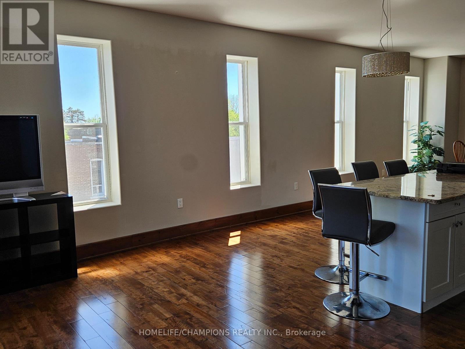 18 Bridge Street, Trent Hills (Campbellford), Ontario  K0L 1L0 - Photo 5 - X12533682