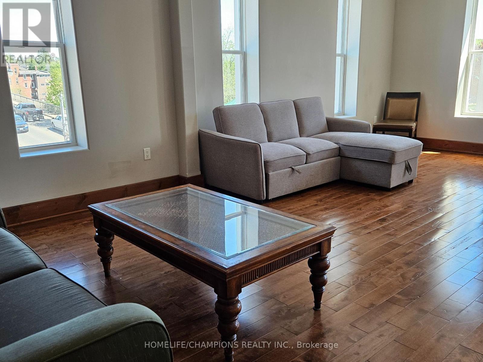 18 Bridge Street, Trent Hills (Campbellford), Ontario  K0L 1L0 - Photo 6 - X12533682