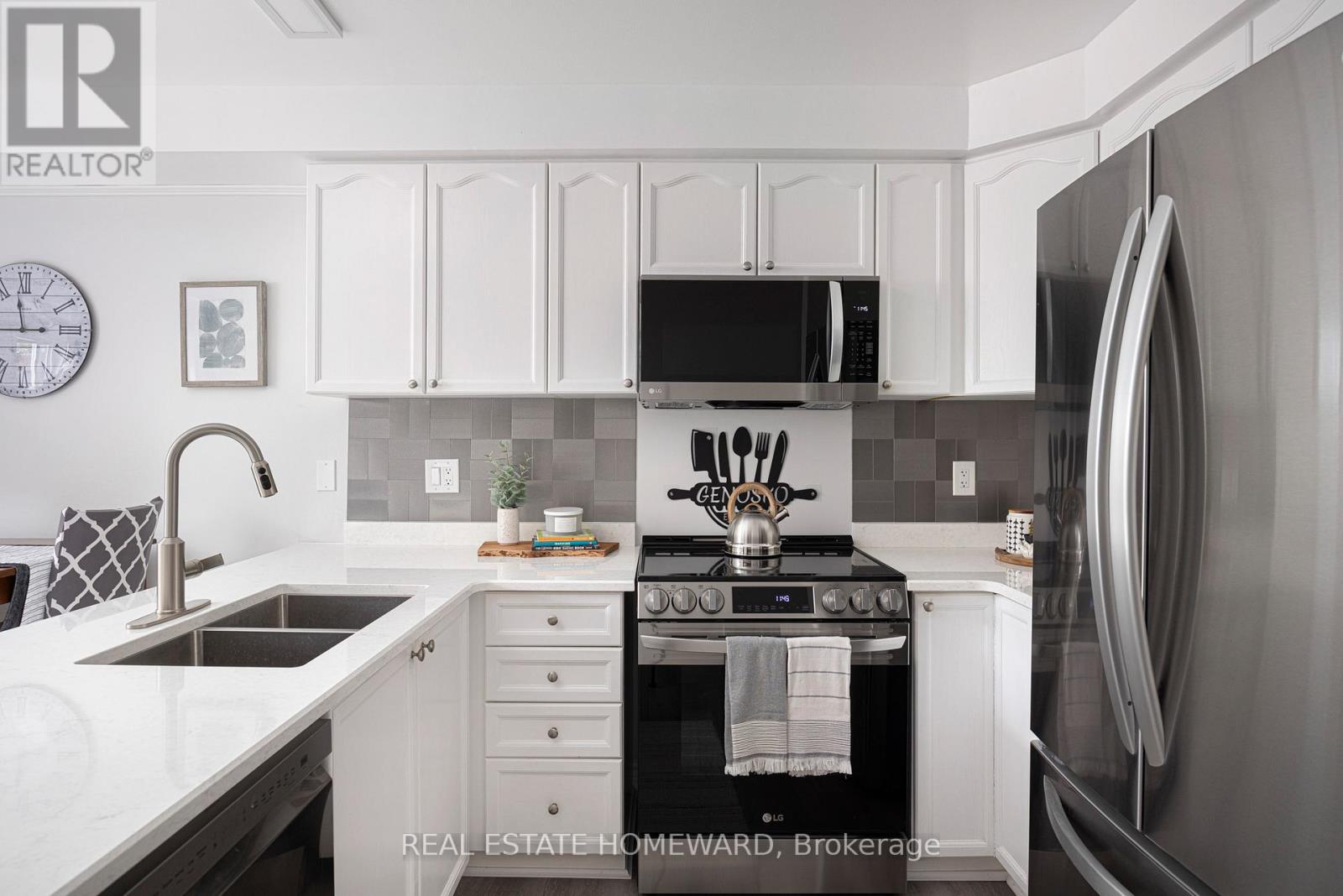 49 Waterview Lane, Clarington (Newcastle), Ontario  L1B 1P5 - Photo 10 - E12533958