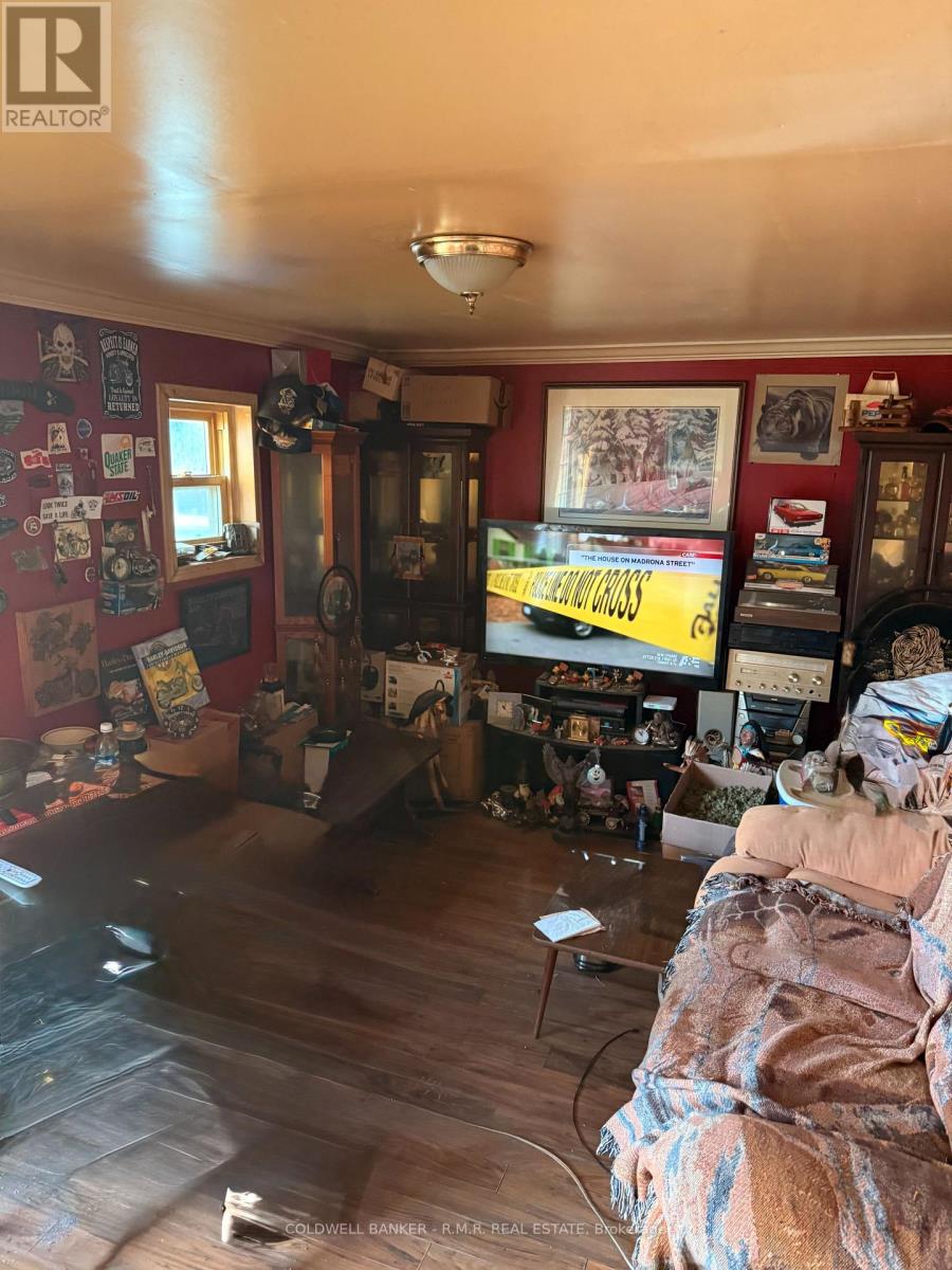 40 Queen Street, Kawartha Lakes (Lindsay), Ontario  K9V 1S4 - Photo 3 - X12534280