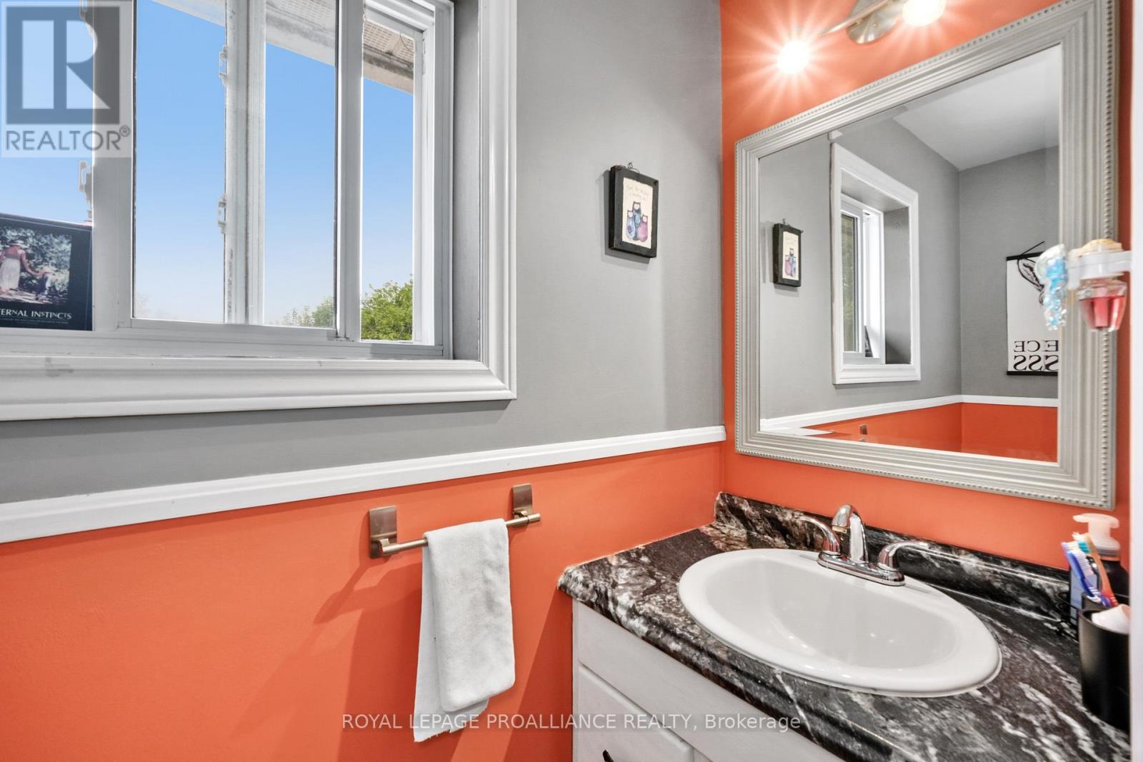 16 Mack Trail, Trent Hills, Ontario  K0L 1Z0 - Photo 17 - X12535982