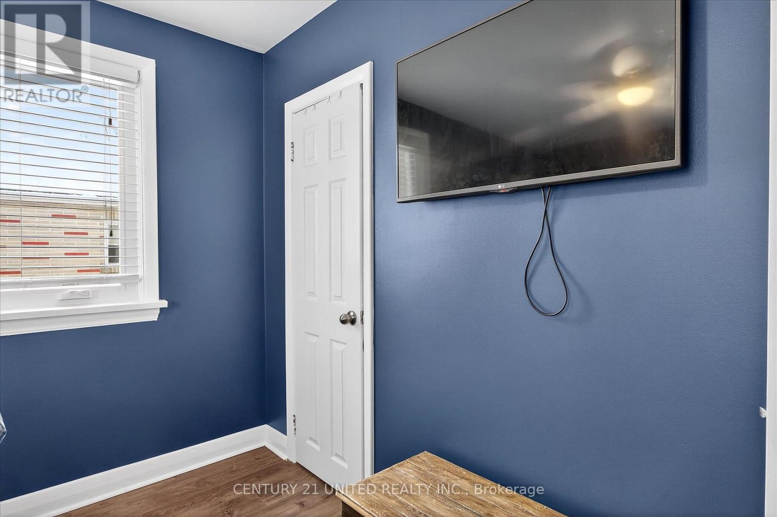 762 Cameron Street, Peterborough (Otonabee Ward 1), Ontario  K9J 3Z8 - Photo 18 - X12536180