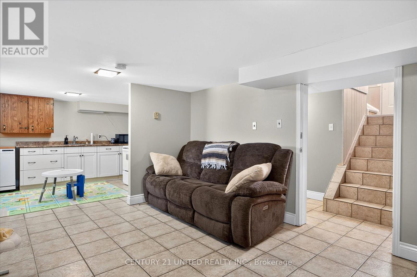 762 Cameron Street, Peterborough (Otonabee Ward 1), Ontario  K9J 3Z8 - Photo 30 - X12536180