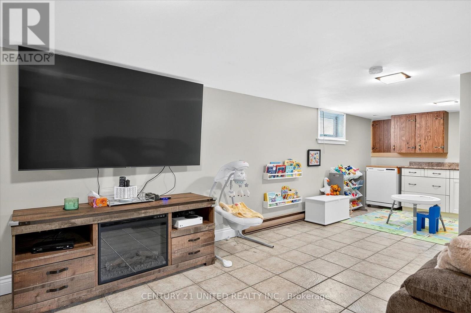 762 Cameron Street, Peterborough (Otonabee Ward 1), Ontario  K9J 3Z8 - Photo 31 - X12536180