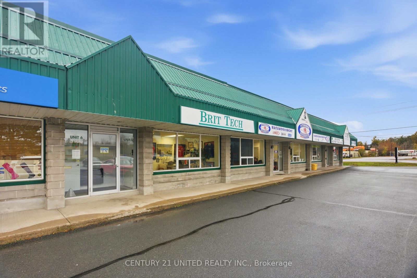 5 - 655 The Queensway, Peterborough (Otonabee Ward 1), Ontario  K9J 7M1 - Photo 2 - X12536436