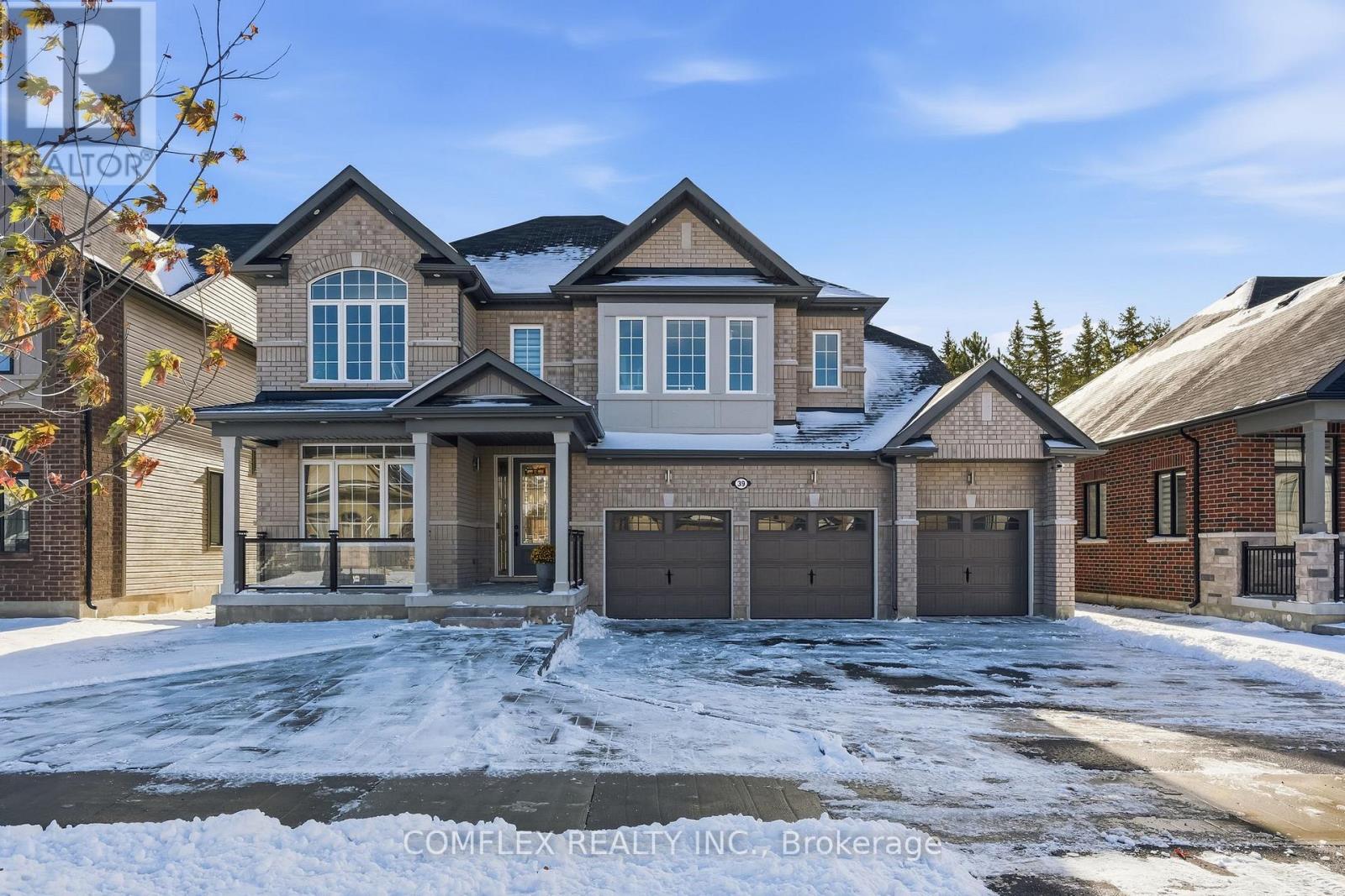 39 Connolly Road, Kawartha Lakes (Lindsay), Ontario  K9V 5H5 - Photo 1 - X12537238