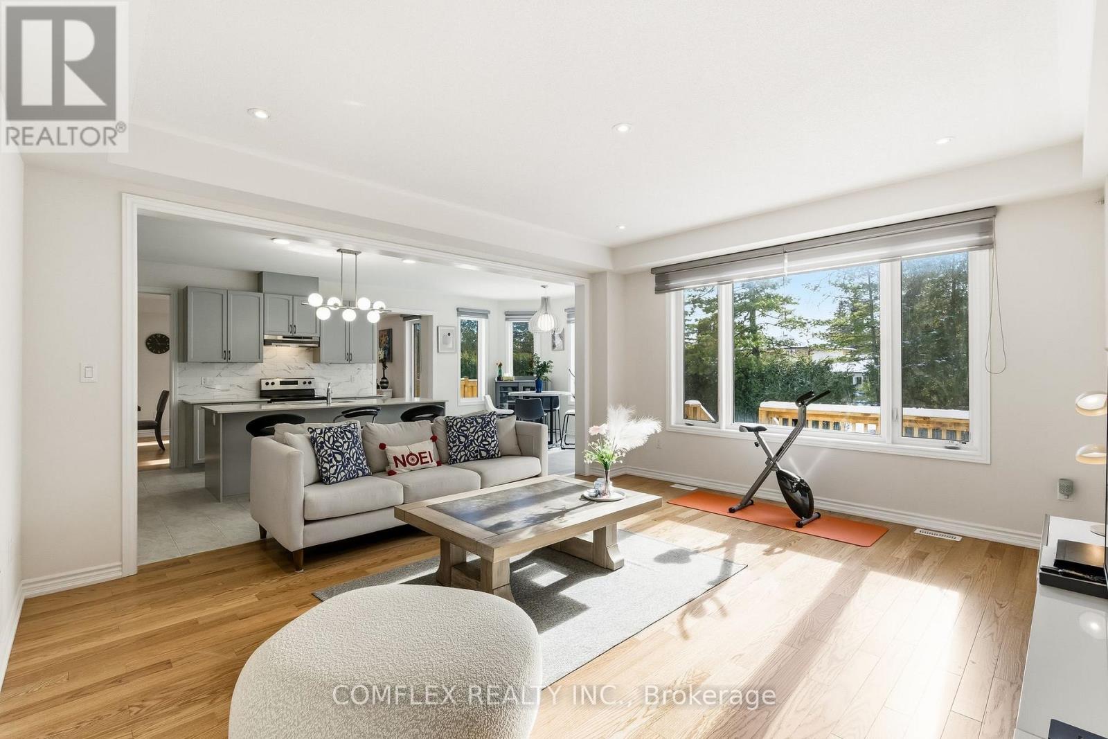 39 Connolly Road, Kawartha Lakes (Lindsay), Ontario  K9V 5H5 - Photo 10 - X12537238