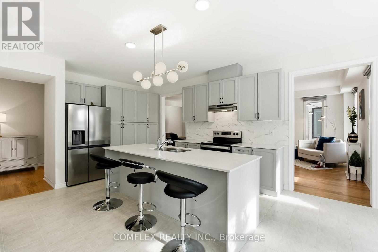 39 Connolly Road, Kawartha Lakes (Lindsay), Ontario  K9V 5H5 - Photo 11 - X12537238