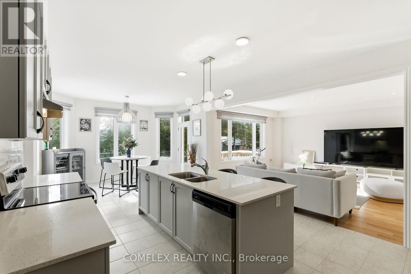 39 Connolly Road, Kawartha Lakes (Lindsay), Ontario  K9V 5H5 - Photo 13 - X12537238