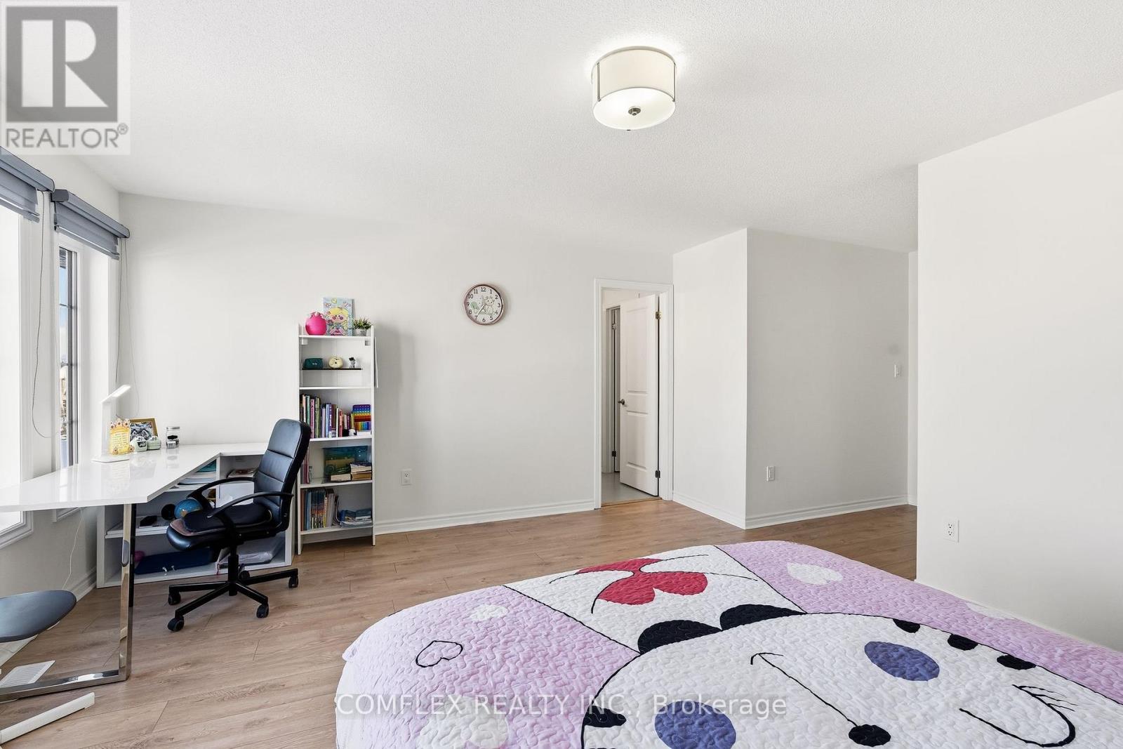 39 Connolly Road, Kawartha Lakes (Lindsay), Ontario  K9V 5H5 - Photo 28 - X12537238