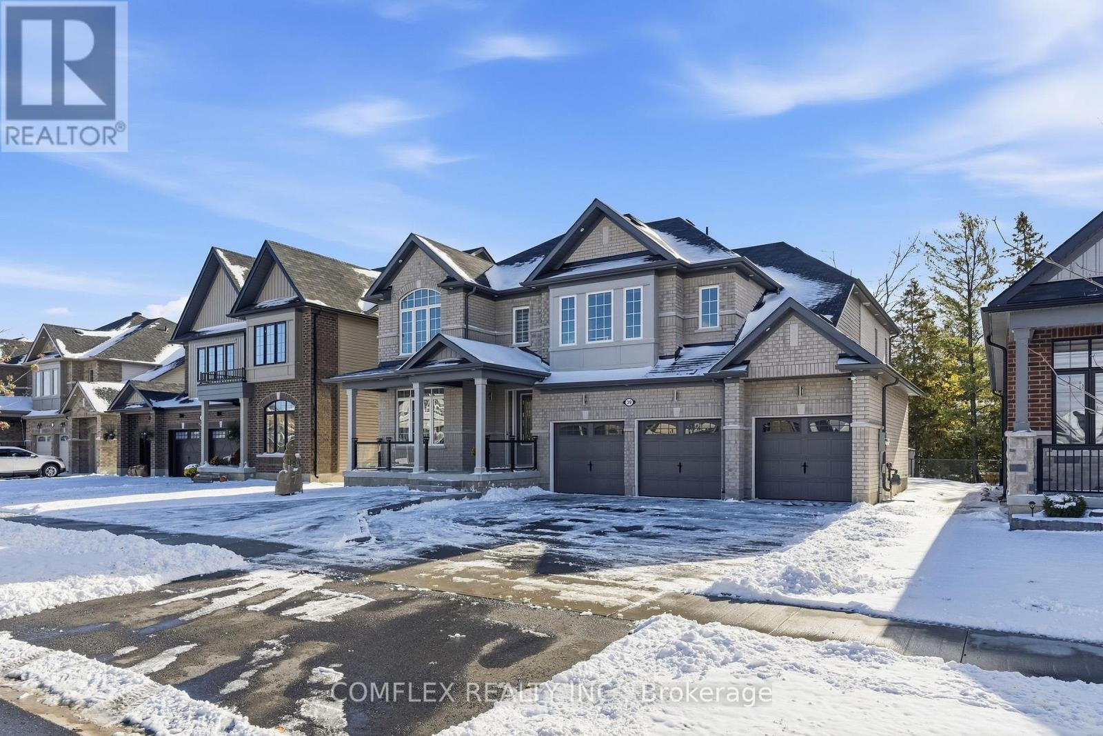 39 Connolly Road, Kawartha Lakes (Lindsay), Ontario  K9V 5H5 - Photo 3 - X12537238