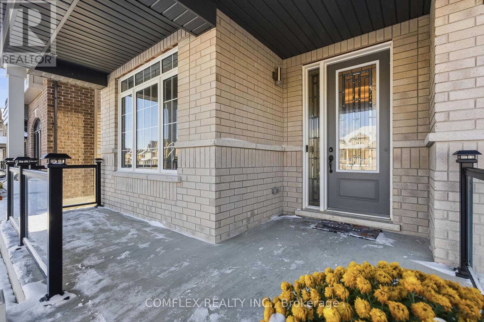 39 Connolly Road, Kawartha Lakes (Lindsay), Ontario  K9V 5H5 - Photo 6 - X12537238