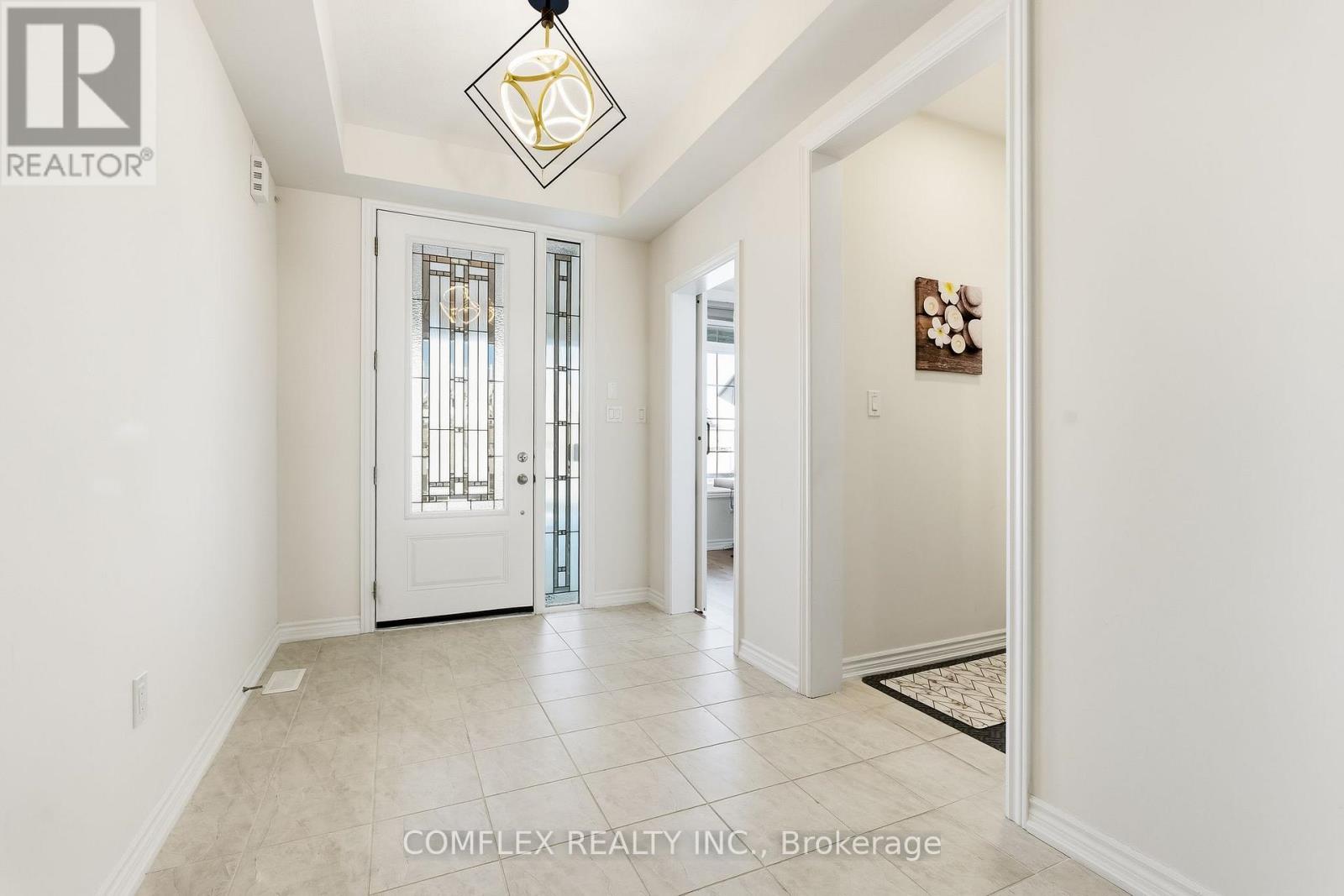 39 Connolly Road, Kawartha Lakes (Lindsay), Ontario  K9V 5H5 - Photo 7 - X12537238