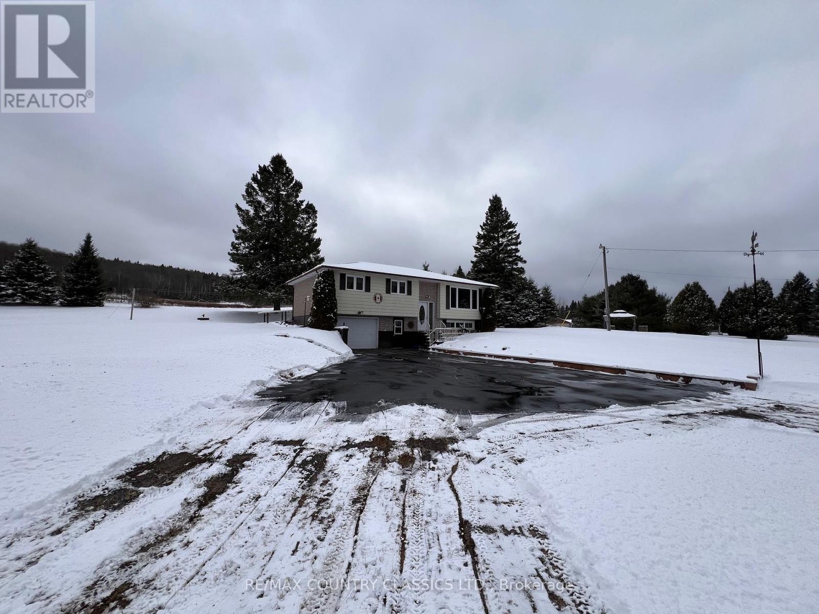 3559 South Baptiste Lake Road, Highlands East (Cardiff Ward), Ontario  K0L 2A0 - Photo 30 - X12537520